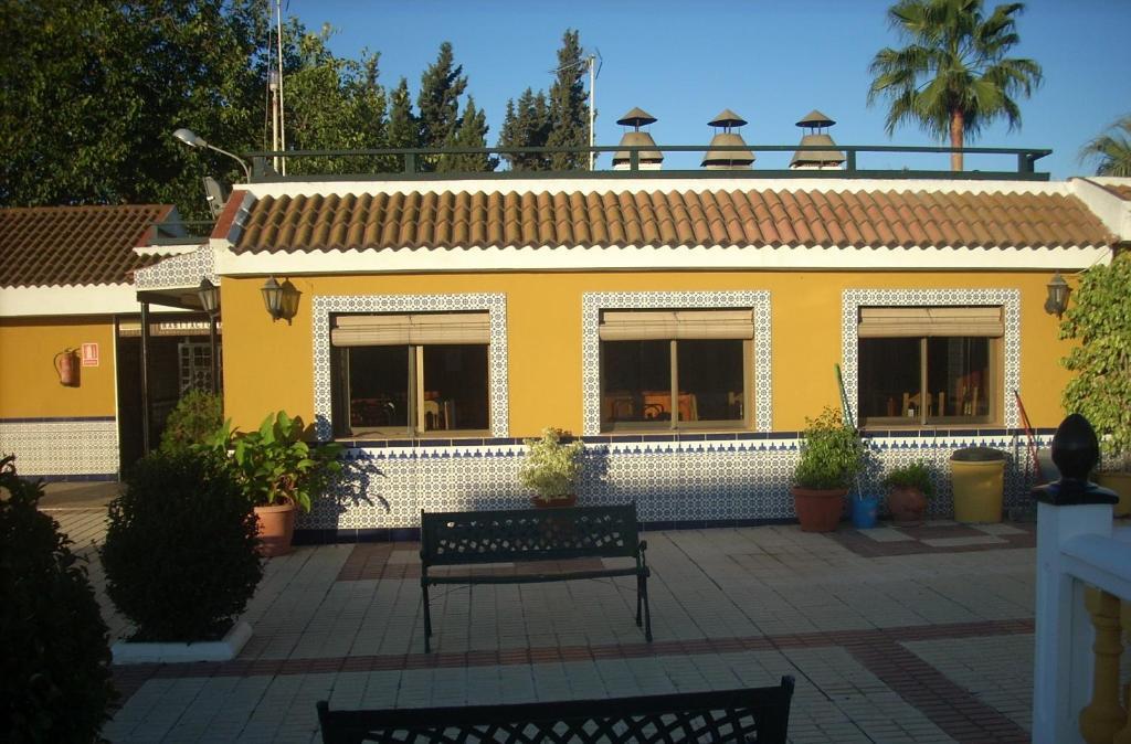 Hostal Don Diego San Juan Del Puerto Eksteriør bilde
