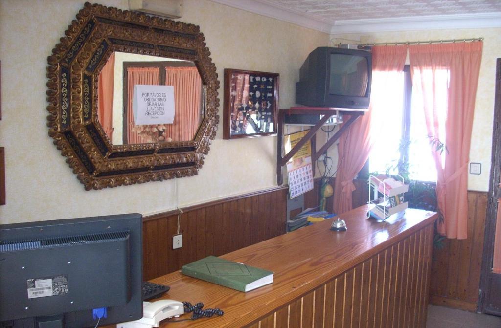 Hostal Don Diego San Juan Del Puerto Eksteriør bilde